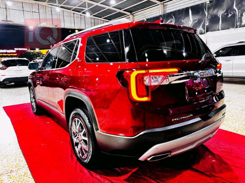 GMC Acadia